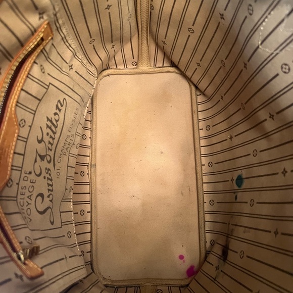 LOUIS VUITTON LV Neverfull MM Monogram Bag - Picture 12 of 17